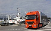 SStralis Hi-Way܇